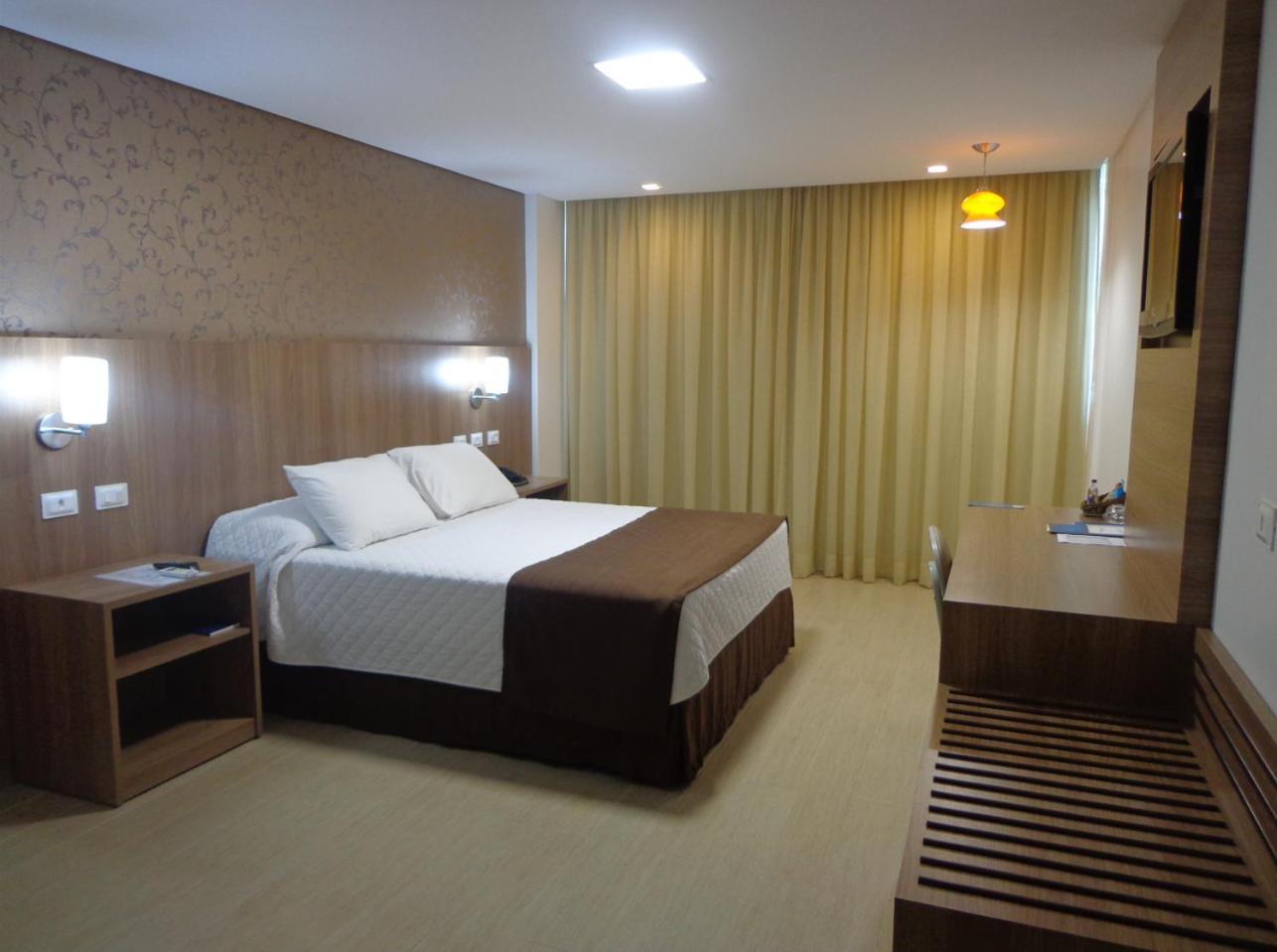 Foz Presidente Comfort Hotel 4*